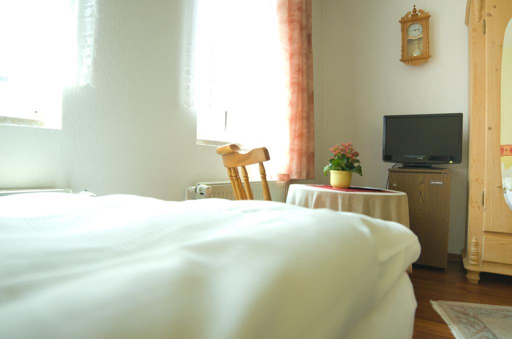 Pension Am Alten Markt Halle  Chambre photo