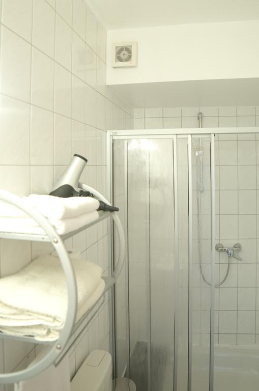 Pension Am Alten Markt Halle  Chambre photo